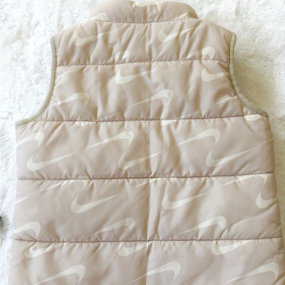 Nike Girls Vest Outfit - Picture 4 of 8